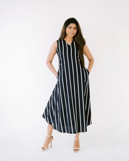 Sleeveless shirt dress